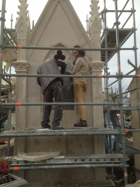 Pose des vitraux chapelle particulière à Paris